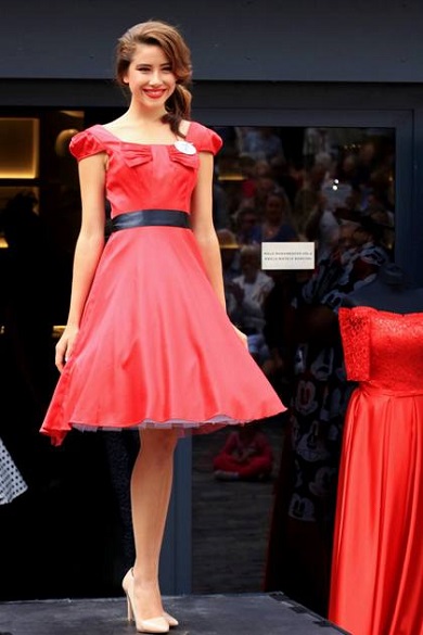 šaty na redový tanec