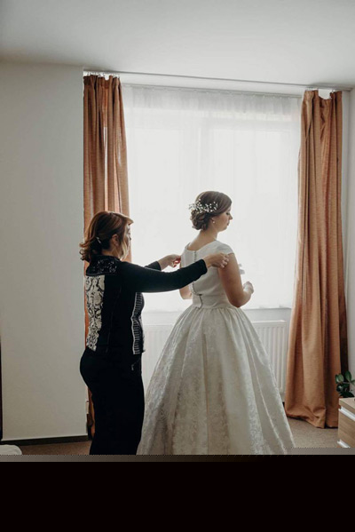 Najkrajšie svadobné šaty zo žakáru