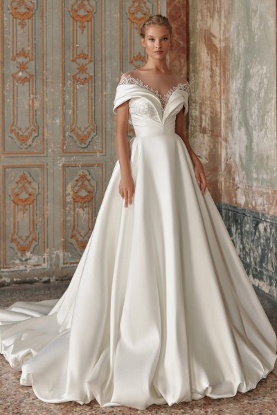 Elegantné mikádové svadobné šaty s padavými ramienkami zdobené čipkou na dekolte Pollina.