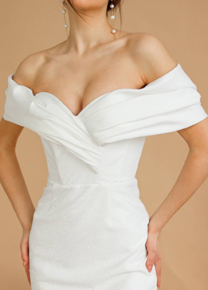 svadobné šaty s padavými ramienkami