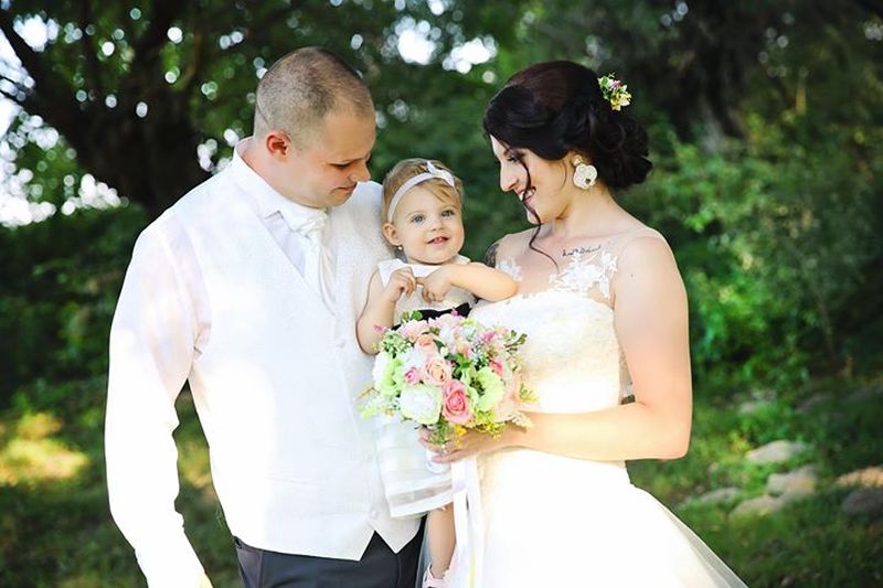 Nádherná nevesta v šatách Elisa zo svadobného centra EvaMária Sereď