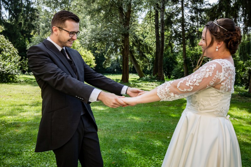 Nádherná nevesta v šatách na mieru zo svadobného centra EvaMária Sereď