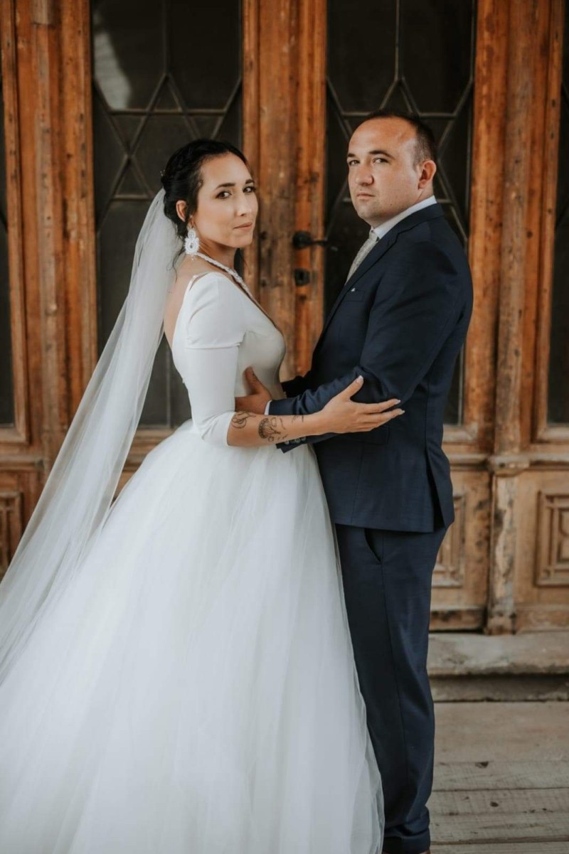 Nádherná nevesta v šatách na mieru zo svadobného centra EvaMária Sereď