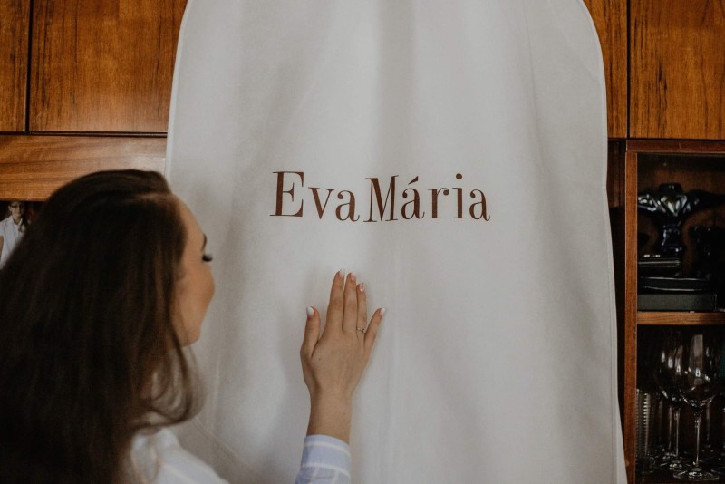 Nádherná nevesta v šatách na mieru zo svadobného centra EvaMária Sereď
