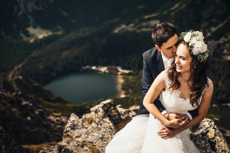 Nádherná nevesta v šatách na mieru zo svadobného centra EvaMária Sereď